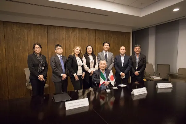 Firman ProEduca Sinaloa y Embajada de Japón contrato para construcción de lavamanos en escuelas