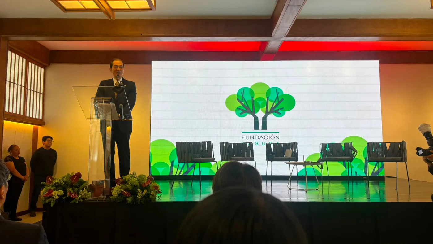 El Embajador de Japón en México da un mensaje en la presentación del libro ¡Gambare!